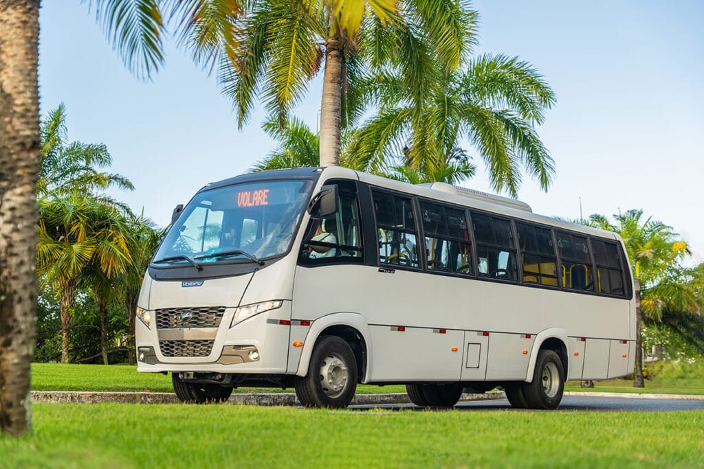 Volare lança micro-ônibus movido a gás natural veicular 10 Volare lança micro-ônibus movido a gás natural veicular