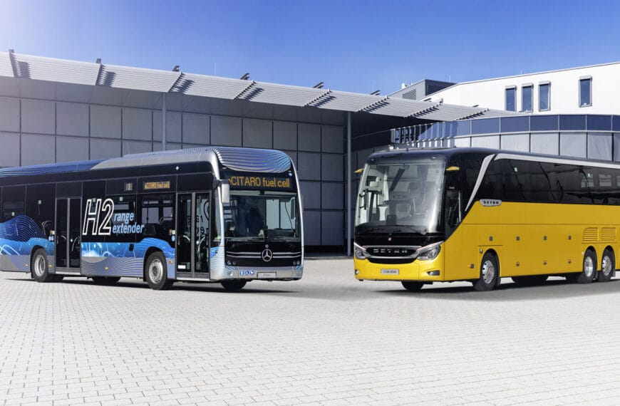 Daimler Buses comemora 30 Anos e foca na eletrificação do transporte