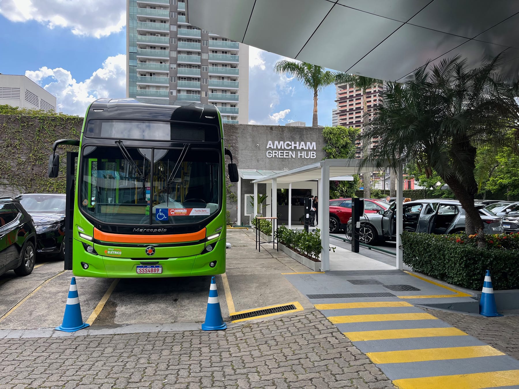 Empresas de mobilidade discutem desafios para metas climáticas em painel da Amcham Brasil