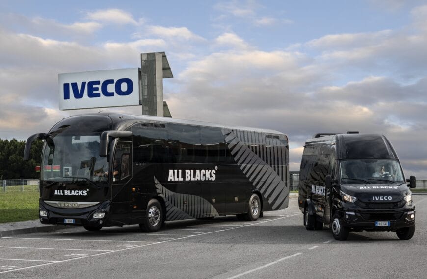 Iveco celebra trajetória global e consolidação no Brasil em meio aos 50 anos da marca no transporte de passageiros