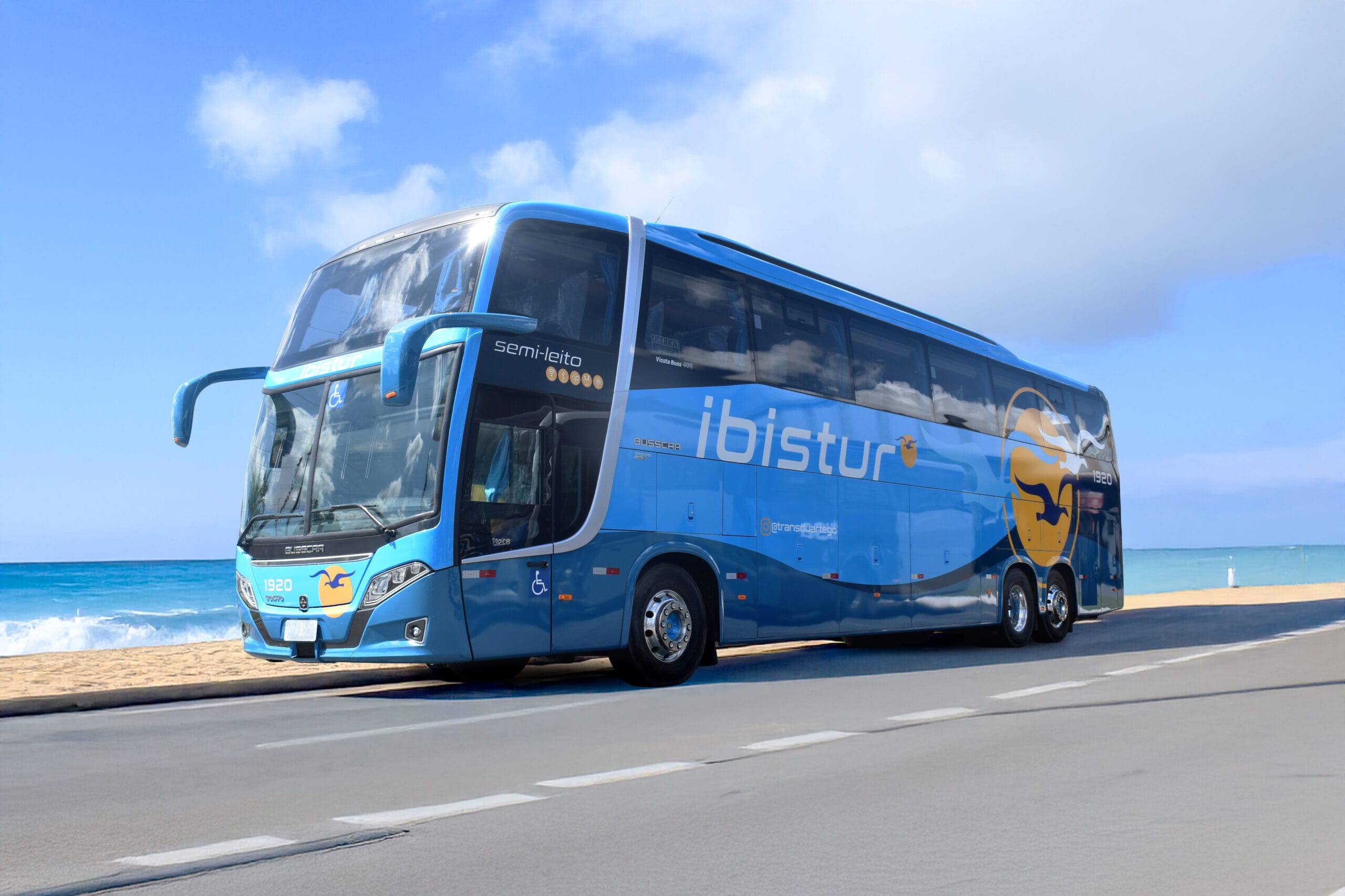 Transduarte moderniza frota com ônibus Vissta Buss 400 da Busscar