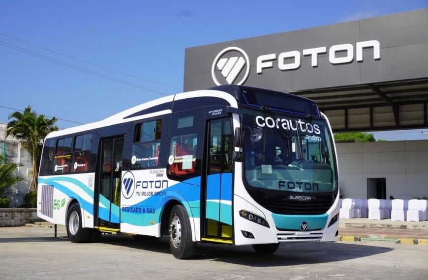 Busscar Colômbia e FOTON apresentam novo ônibus urbano a gás