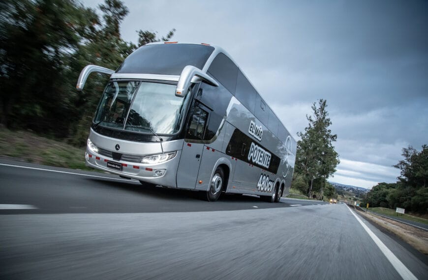 Mercedes-Benz celebra marco de mil unidades exportadas do chassi de ônibus O-500 para a América Latina