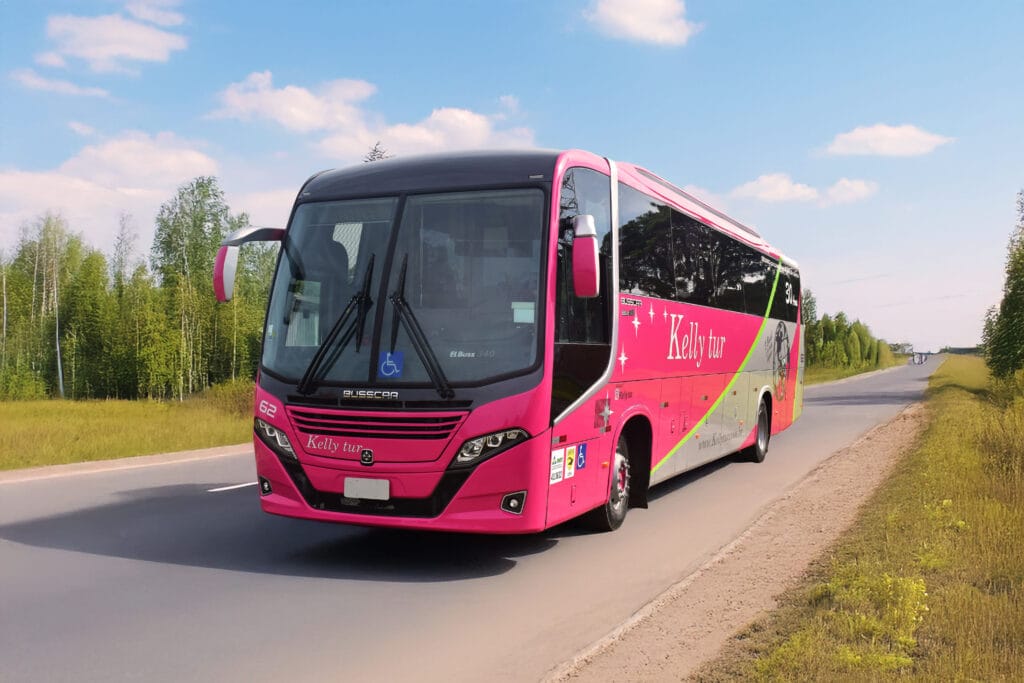 Kelly Tur amplia frota com novo El Buss 340 da Busscar 9 DSC 0974 Busscar
