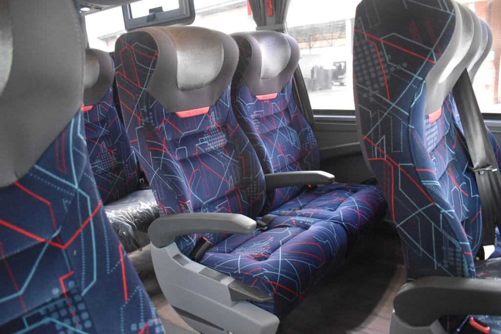 Grantour Turismo recebe seu 4º El Buss 340 na renovação de frota com a Busscar