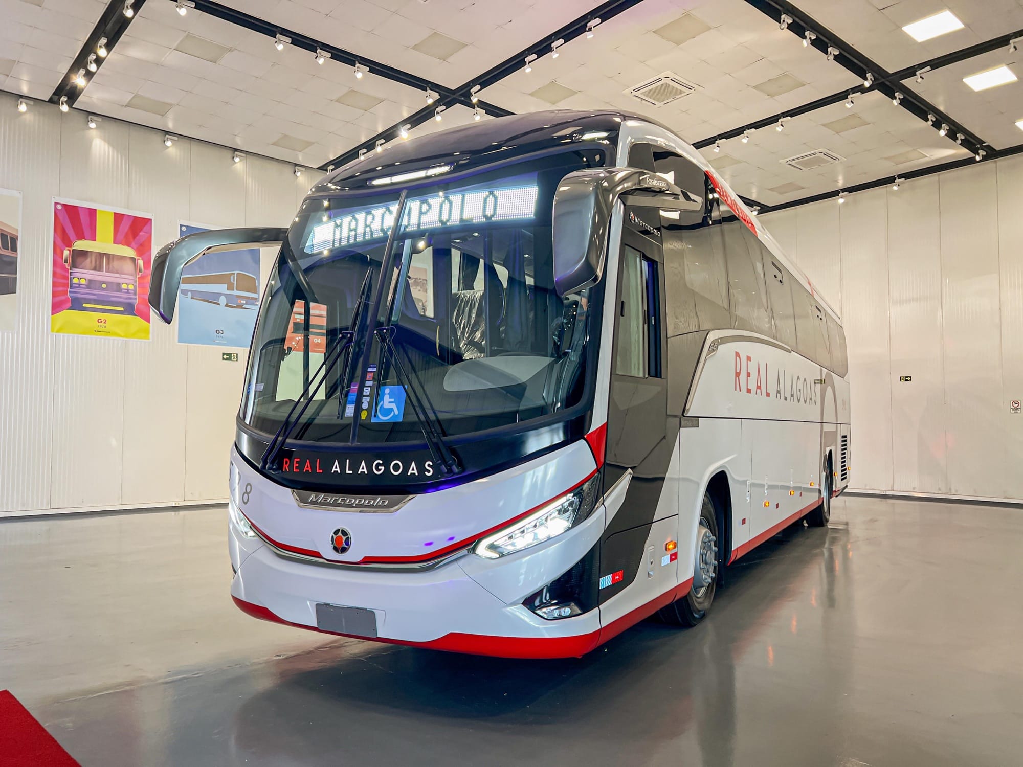 Real Alagoas recebe quatro novos ônibus com padrão elevado de conforto e tecnologia
