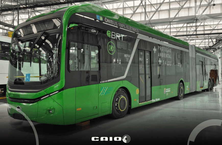 Caio apresenta ônibus elétrico articulado para operação em corredores BRT