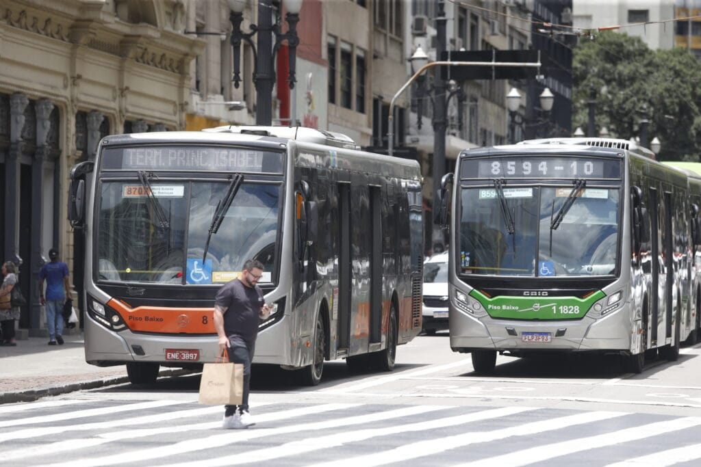 Polícia de SP prende oitavo suspeito por ataques a ônibus; já são mais de 600 ocorrências no estado 7 Polícia de SP prende oitavo suspeito por ataques a ônibus; já são mais de 600 ocorrências no estado