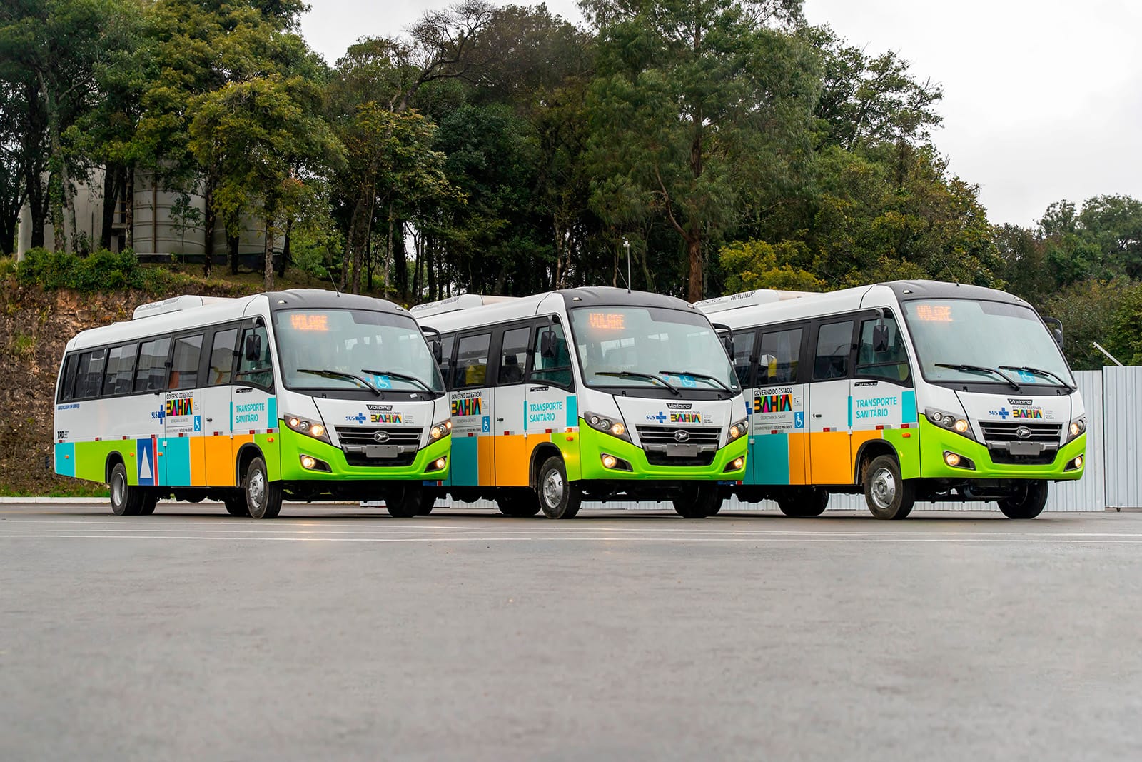 Volare entrega 59 micro-ônibus Attack 9 ao Fundo Estadual de Saúde da Bahia