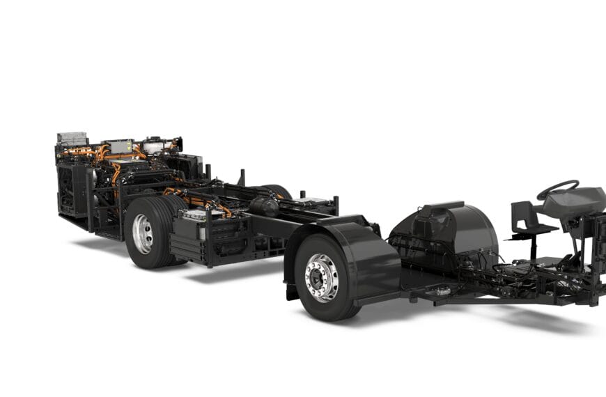 Volvo apresenta chassi elétrico BZRLE com piso baixo e amplia portfólio no Brasil