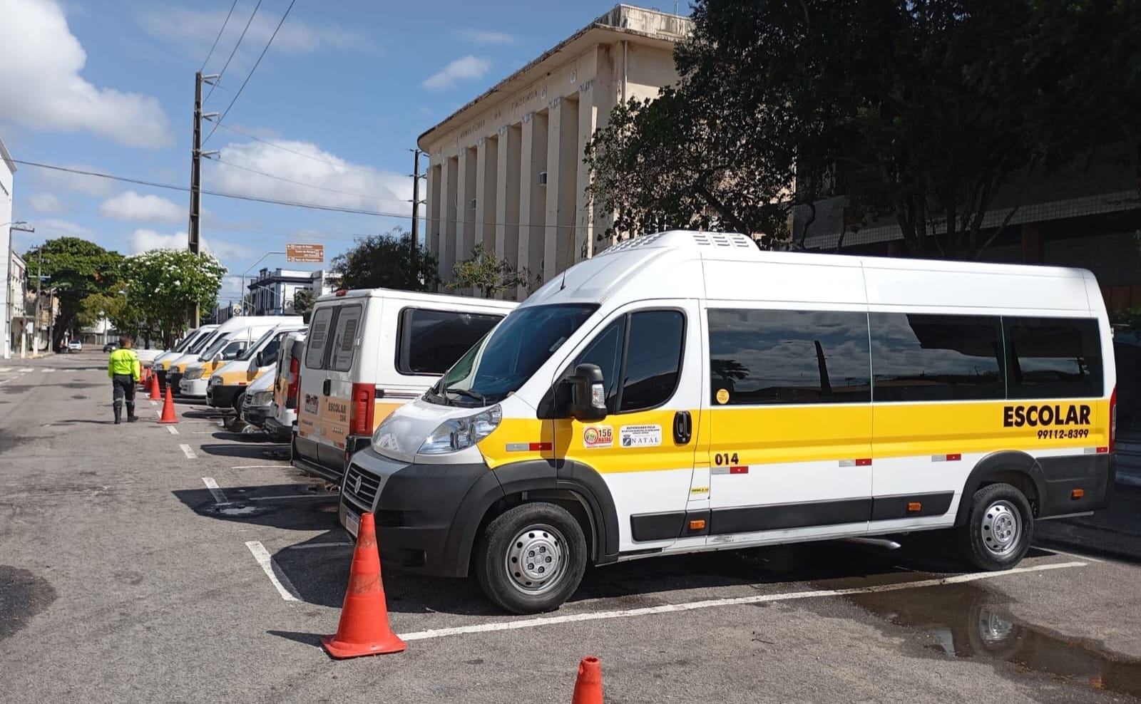 STTU realiza operação para vistoriar veículos escolares em Natal