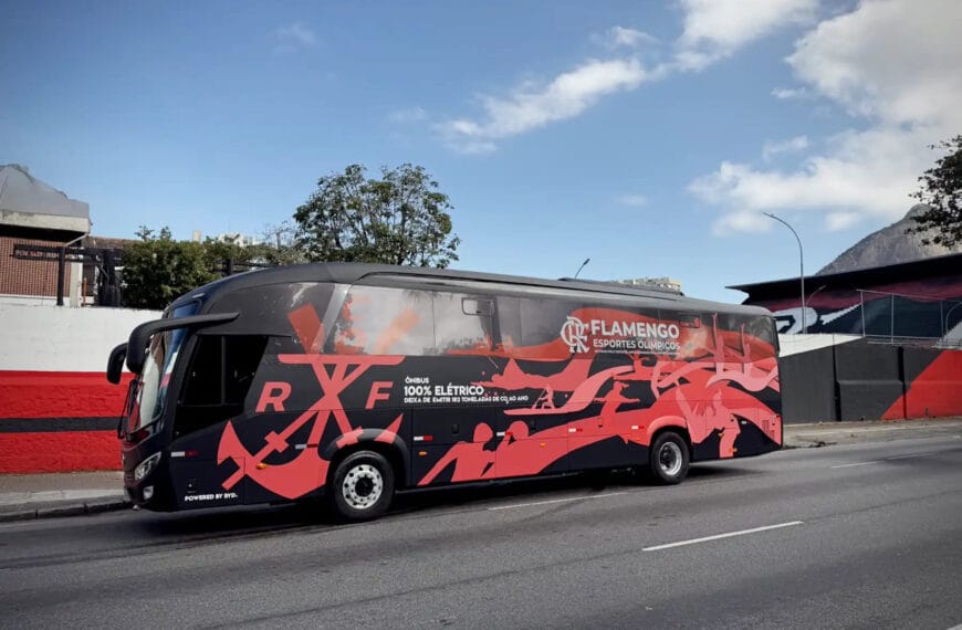 Flamengo recebe ônibus 100% elétrico da BYD