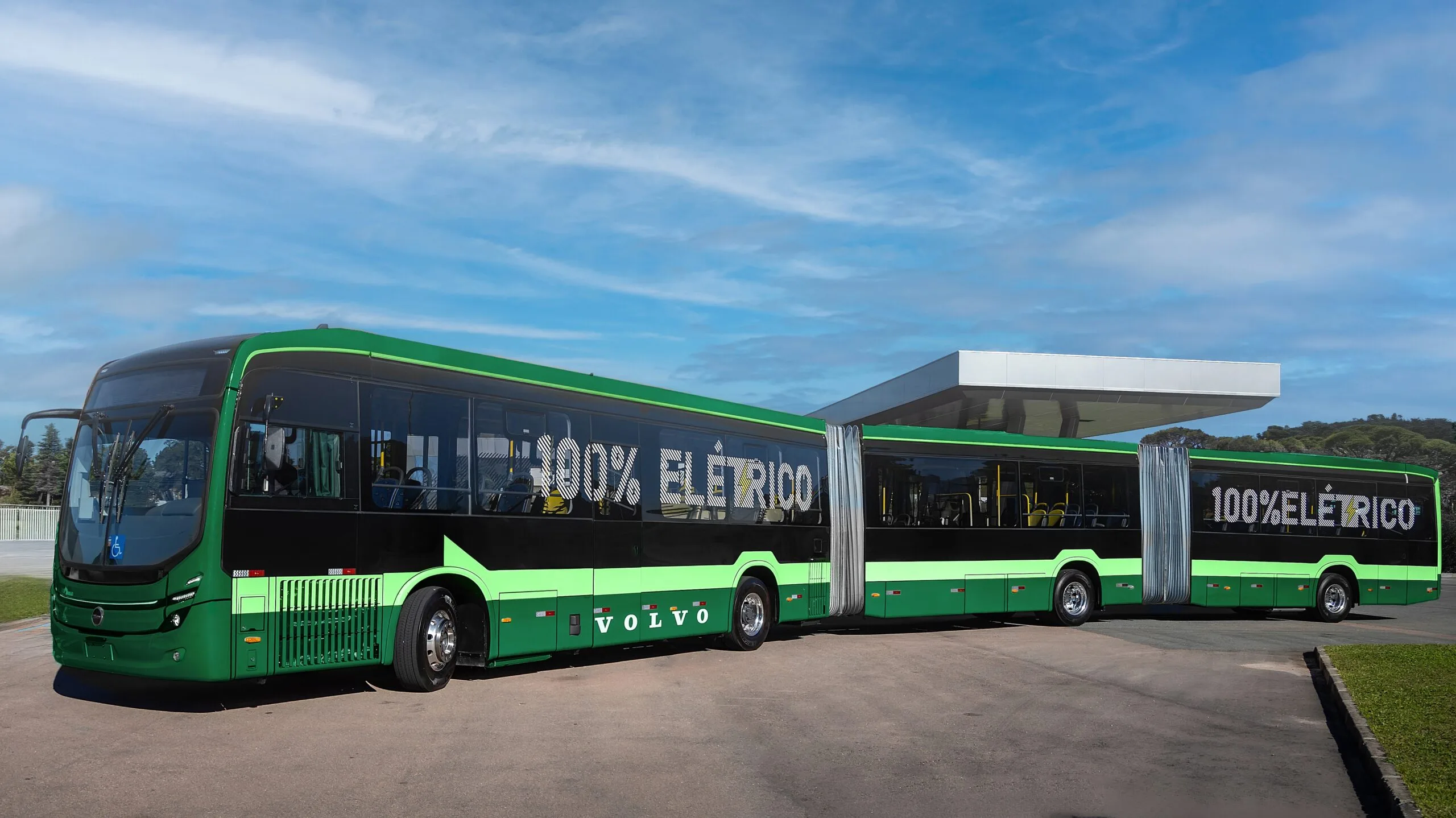 Volvo realiza primeira venda de articulados e biarticulados elétricos para empresa de Goiânia