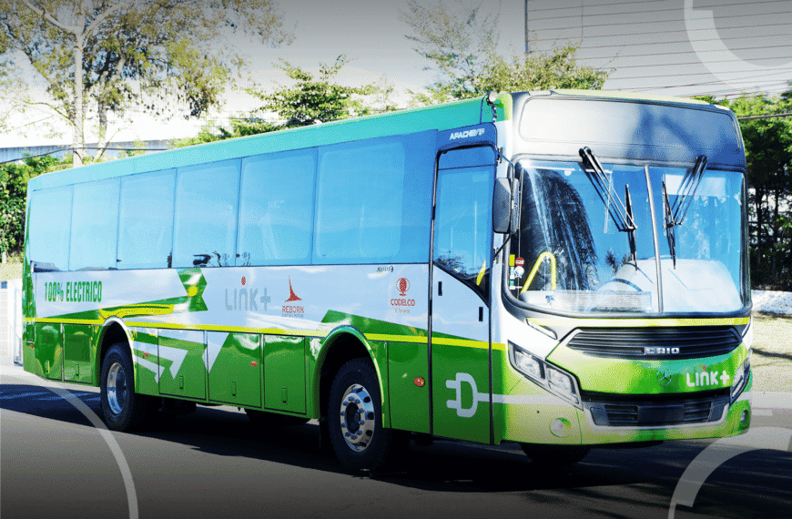 Caio fabrica 11 ônibus preparados para eletrificação com estrutura em inox para o Chile