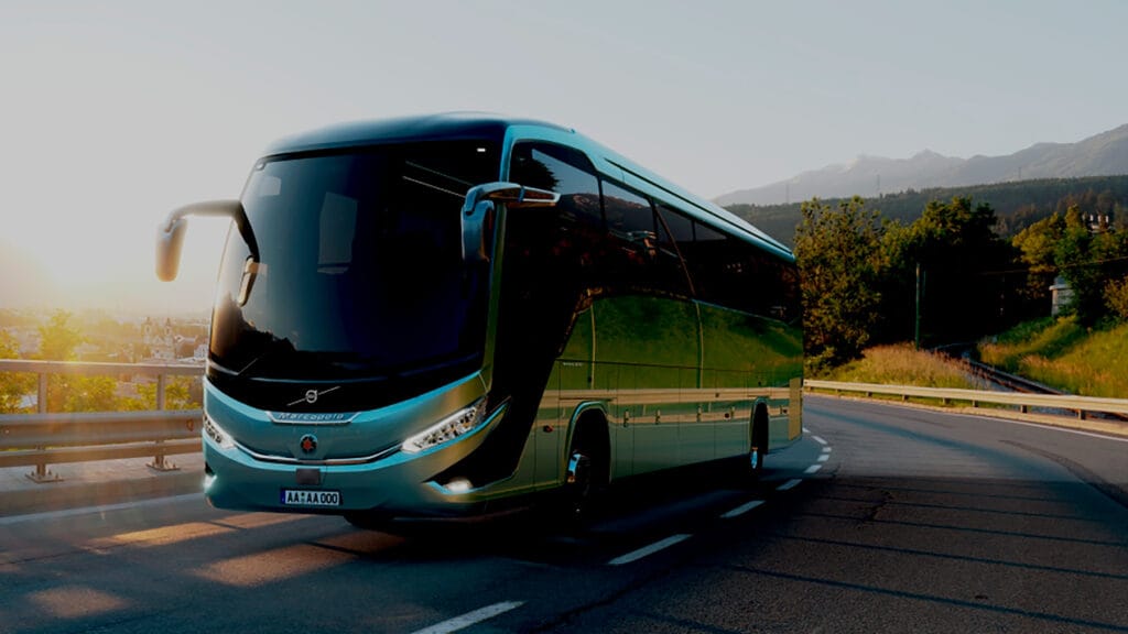 Marcopolo encerra participação na Busworld Europa 2025 com foco em expansão internacional e inovação sustentável 9 Marcopolo firma parceria com a Volvo para venda de ônibus completos na França e Itália
