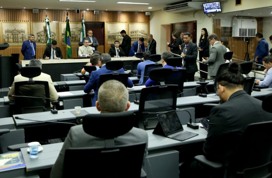 Plenário da Câmara de Natal aprova projetos que viabilizam licitação do transporte público