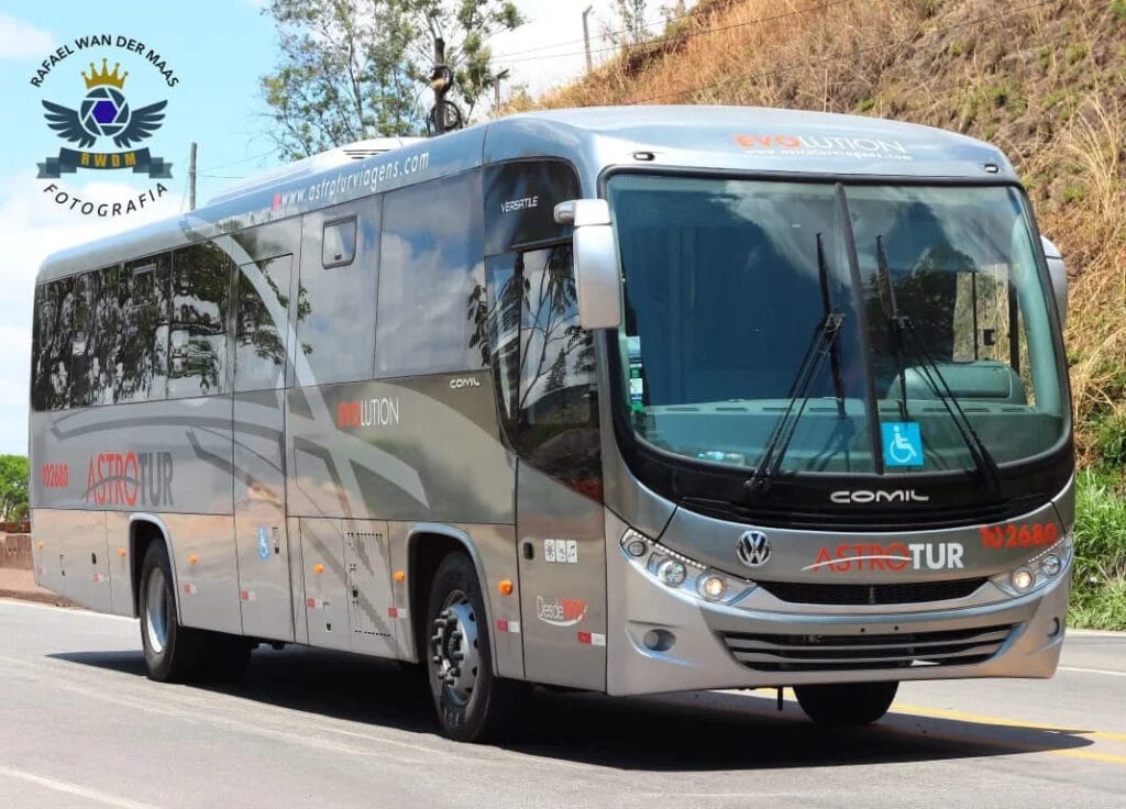 Astrotur amplia frota com novos Comil Versatile equipados com motor Volkswagen Euro 6 4 Astrotur amplia frota com novos Comil Versatile equipados com motor Volkswagen Euro 6