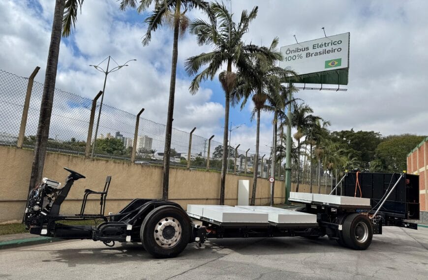 Eletra lança nova linha de chassis elétricos e soluções em parceria com a WEG no Arena ANTP 2025