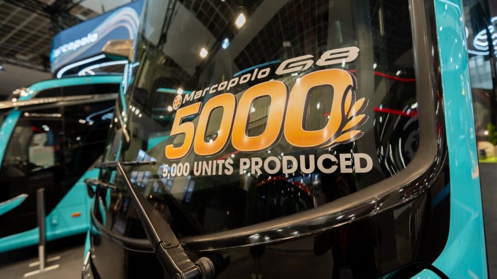 Marcopolo celebra produção de 5 mil unidades da linha rodoviária G8