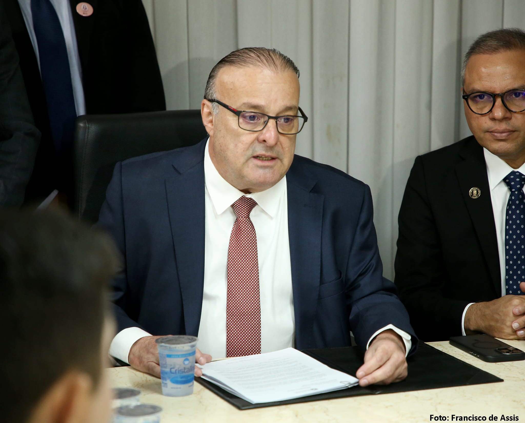 Projetos de Lei da licitação preveem revogação de lei dos opcionais, isenção de impostos e subsídio milionário