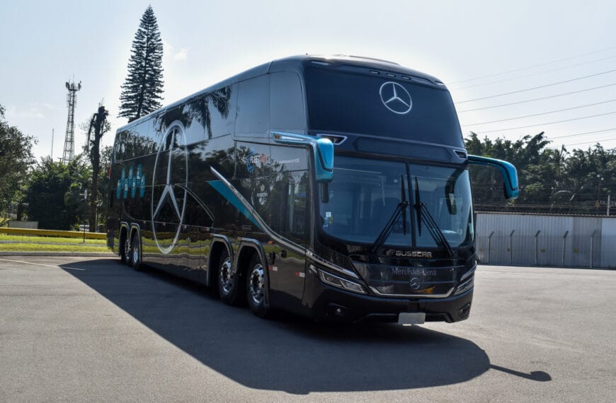Mercedes-Benz amplia frota de demonstração de seus produtos com ônibus Busscar