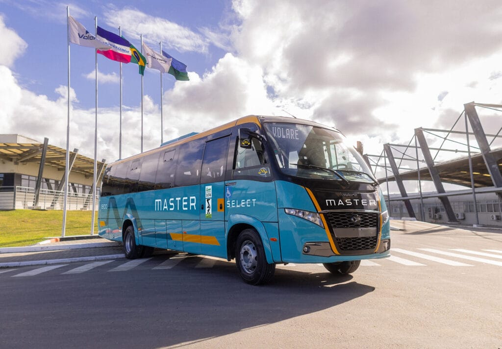 Master Turismo renova frota com cinco novos micro-ônibus Volare