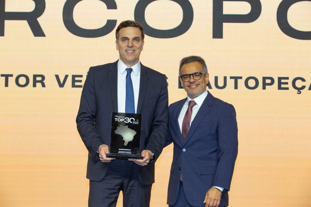 Marcopolo é eleita a melhor empresa do setor automotivo no ranking “Top 30 – Melhores Empresas do Brasil” 3 Marcopolo é eleita a melhor empresa do setor automotivo no ranking “Top 30 – Melhores Empresas do Brasil”