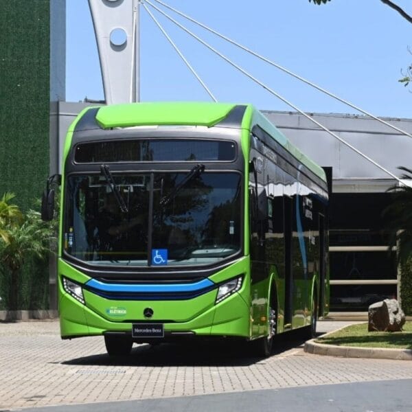 Ônibus elétrico Mercedes-Benz conclui testes em Salvador e recebe aprovação no sistema de transporte coletivo