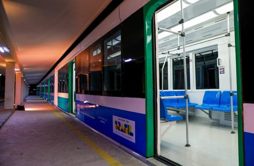 Governo do RN e CBTU entregam trens urbanos recuperados e reforçam sistema ferroviário de Natal