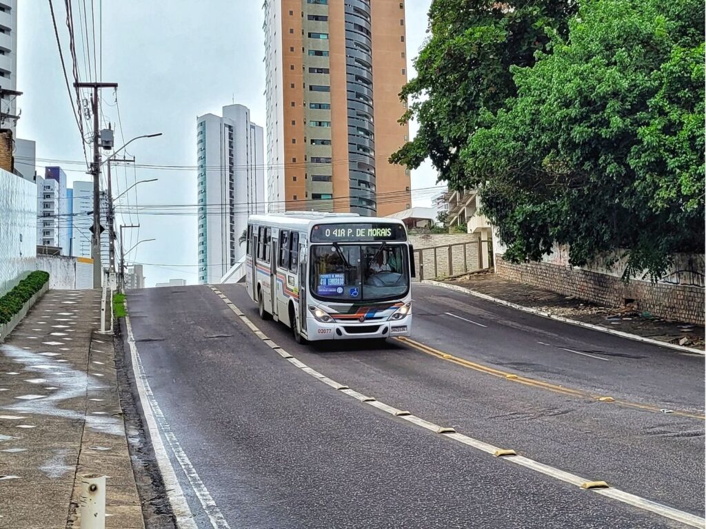 Metade da frota de ônibus de Natal é composta por veículos usados às vésperas da licitação