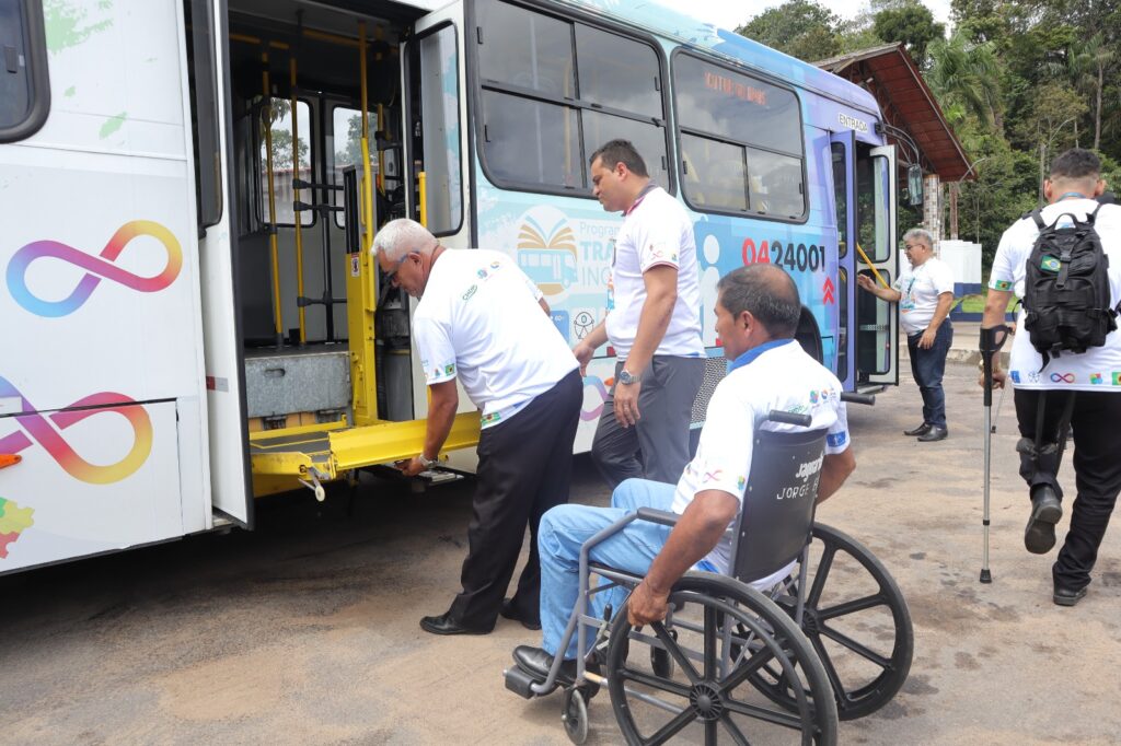 Manaus promove capacitação de motoristas para atendimento inclusivo no transporte público