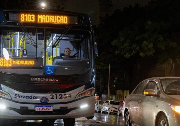 Programa Madrugão amplia oferta de ônibus noturnos e já beneficia 150 mil passageiros em Belo Horizonte