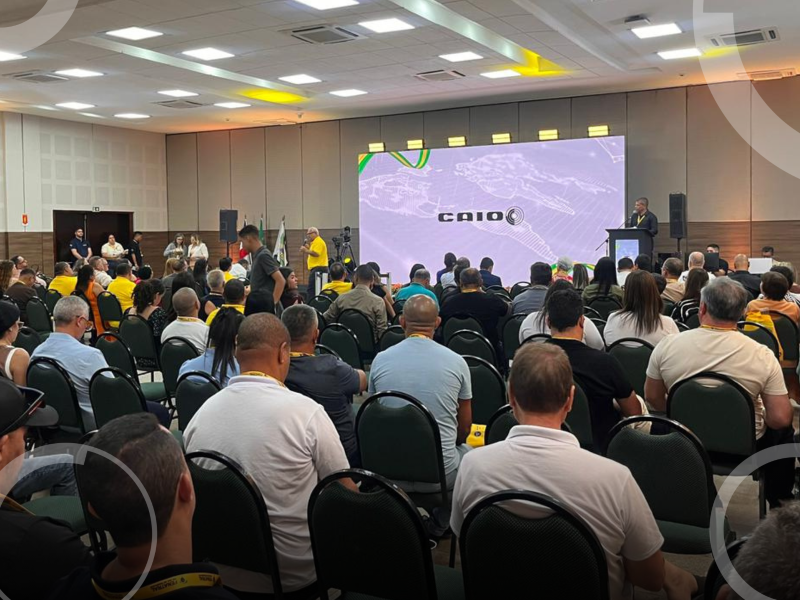 Caio participa e patrocina encontro nacional do transporte alternativo em Fortaleza