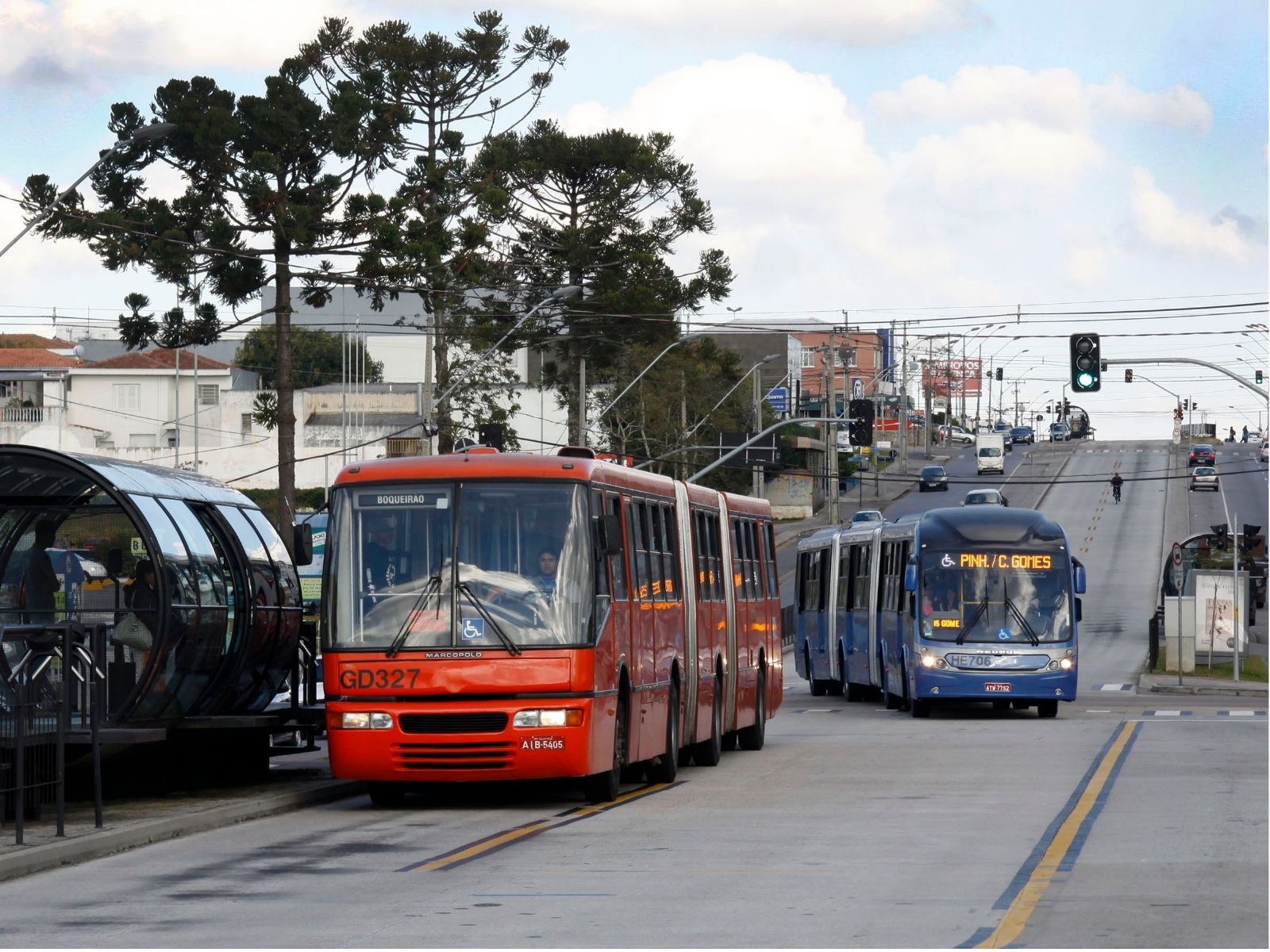 Curitiba adia edital de licitação de ônibus e culpa guerra no Irã