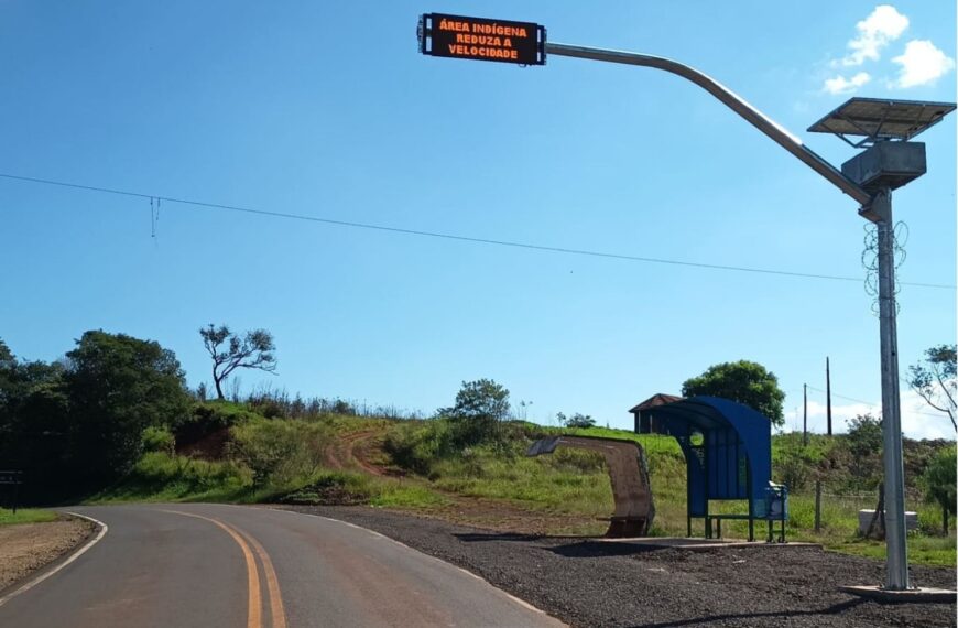 DER do Paraná testa novos abrigos de ônibus com tecnologia em rodovias