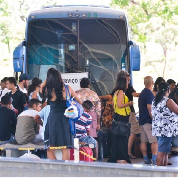Empresa de transporte reduz carga tributária de 29% para 5% após revisão de regime