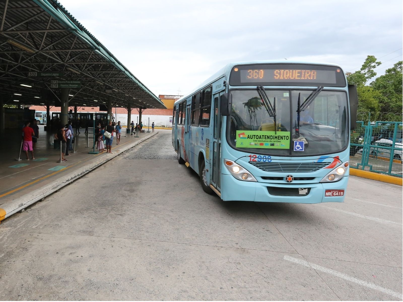 Guerra no Irã e perda de passageiros para aplicativos são apontados como entraves para renovar frota de Fortaleza em 2026