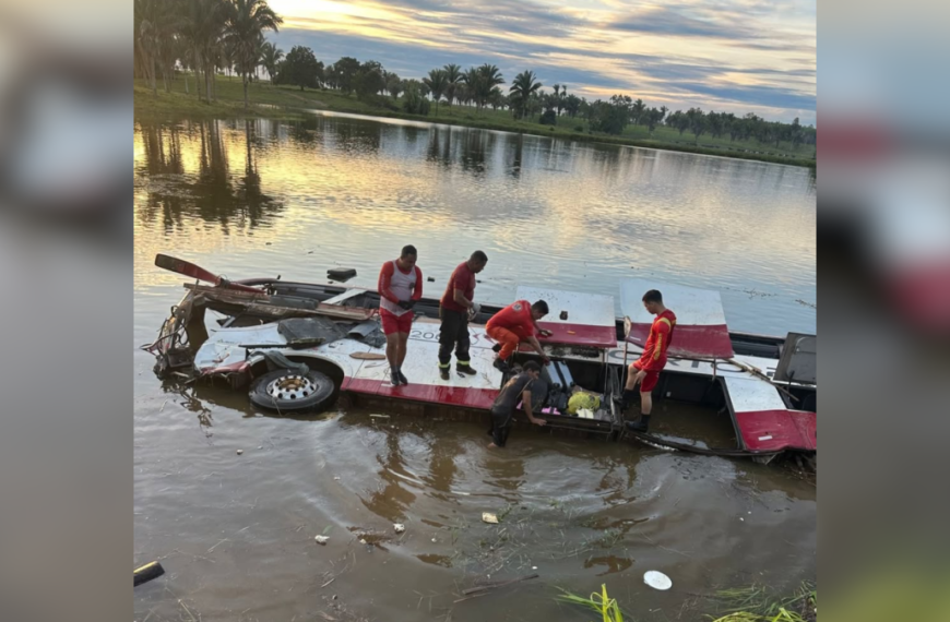 Acidente entre ônibus e carros deixou dois mortos e 14 feridos na BR-222 no Maranhão