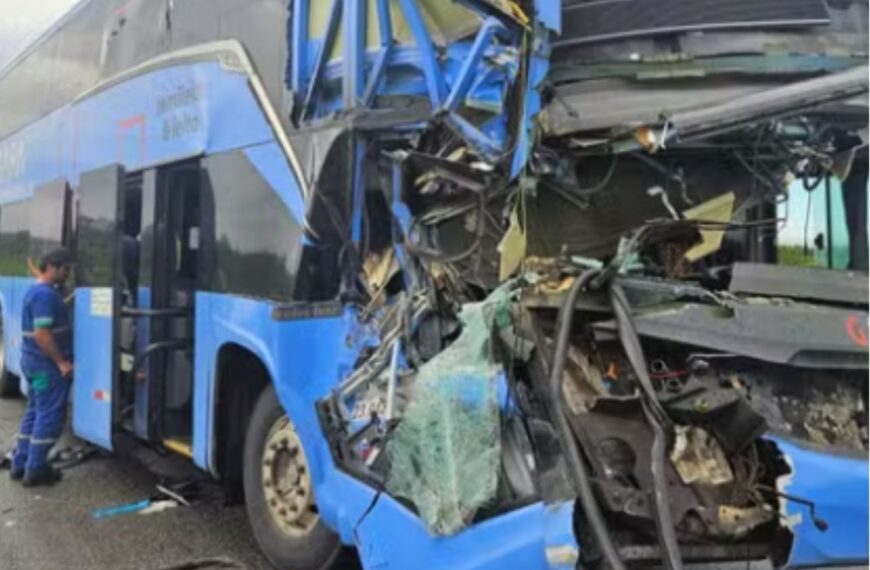 Ônibus da Expresso Guanabara que saiu de Natal para Fortaleza colide com caminhão e deixa sete feridos