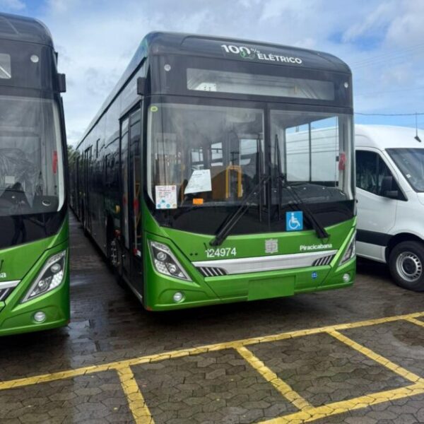 Ônibus elétricos: 90 veículos chegam ao Brasil para operação do transporte público no Distrito Federal