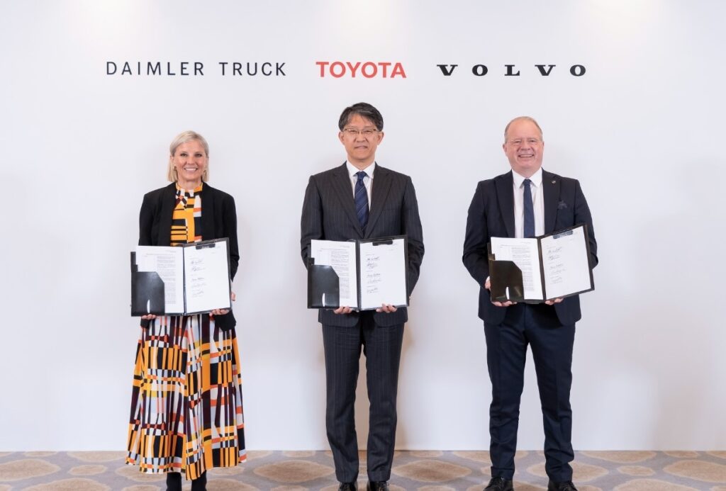 Daimler Truck, Volvo e Toyota firmam acordo para ampliar joint venture de células de combustível