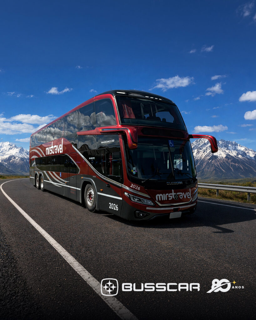 Busscar amplia presença na Argentina com entrega de Panorâmico DD à operadora Mirstravel