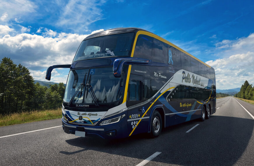 Busscar entrega ônibus Panorâmico DD NB1 à empresa Pablo Nahuel com foco em conforto e tecnologia