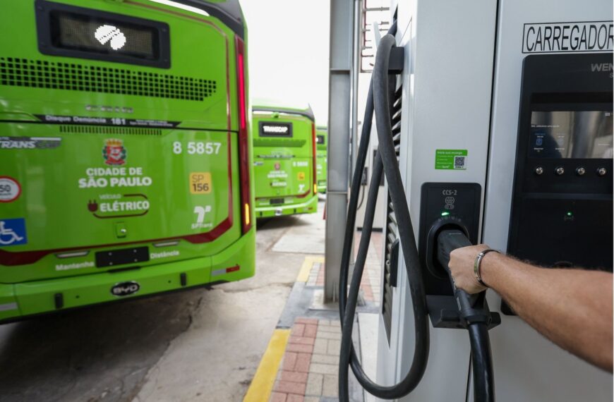Anfavea projeta até 450 mil veículos eletrificados vendidos em 2026; Eletra/Caio lidera mercado de ônibus elétrico
