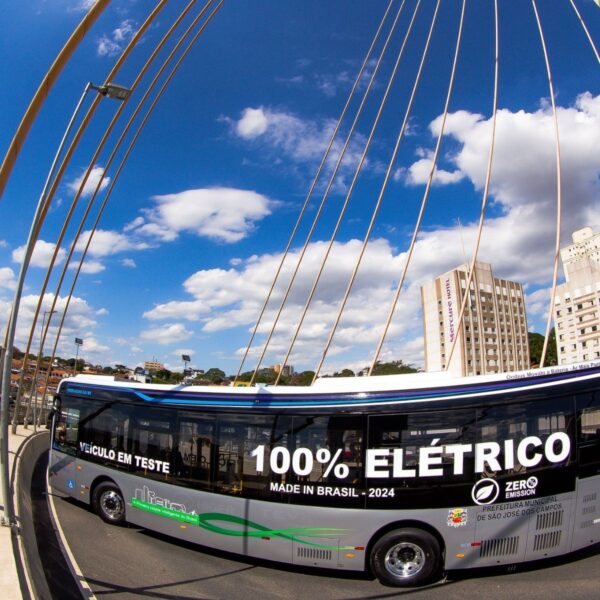 BNDES inicia missão na China e Alemanha para atrair fábricas de ônibus elétricos ao Brasil