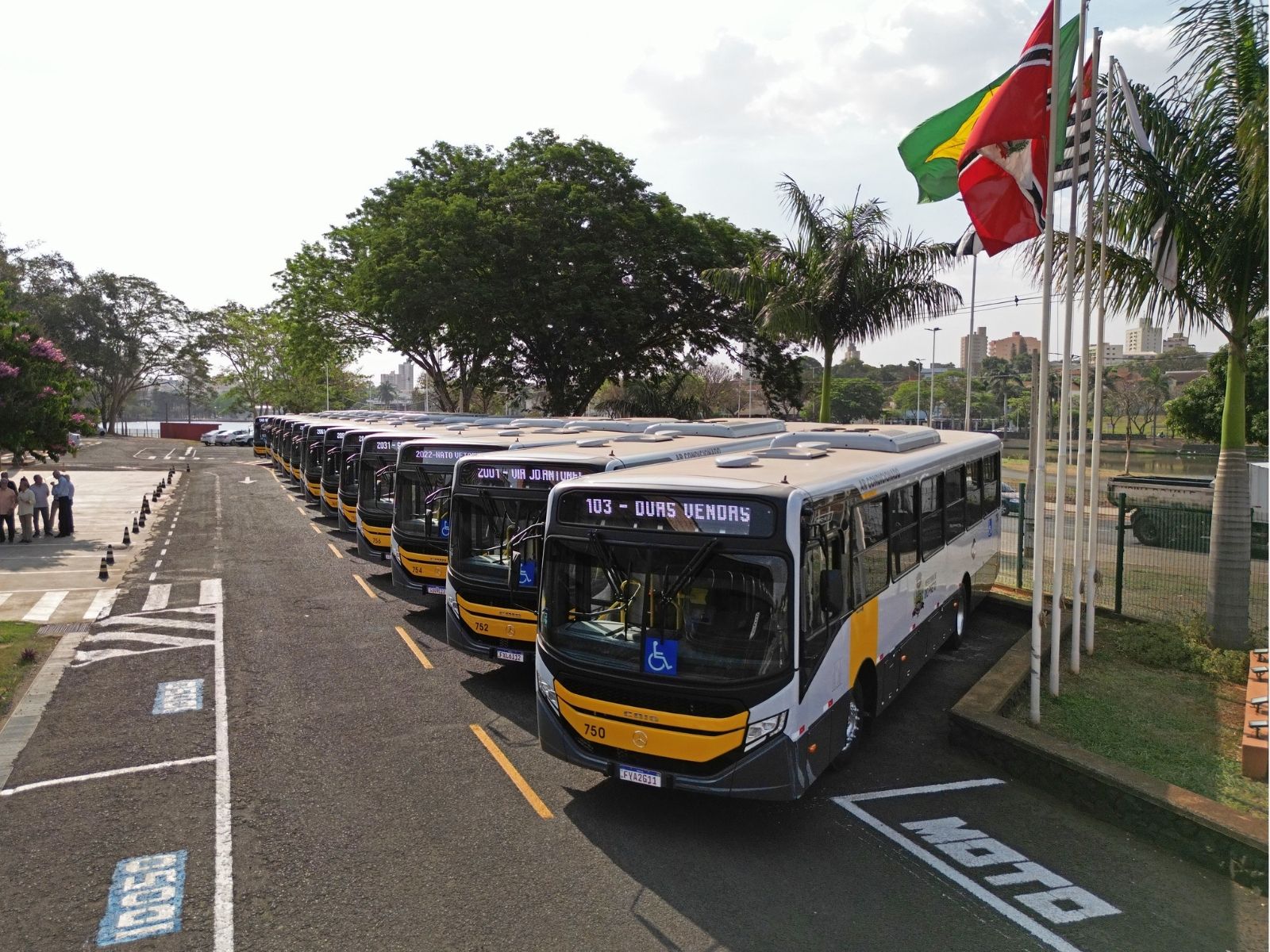 BNDES libera R$ 21,2 bilhões do Move Brasil 2 para compra de ônibus e caminhões
