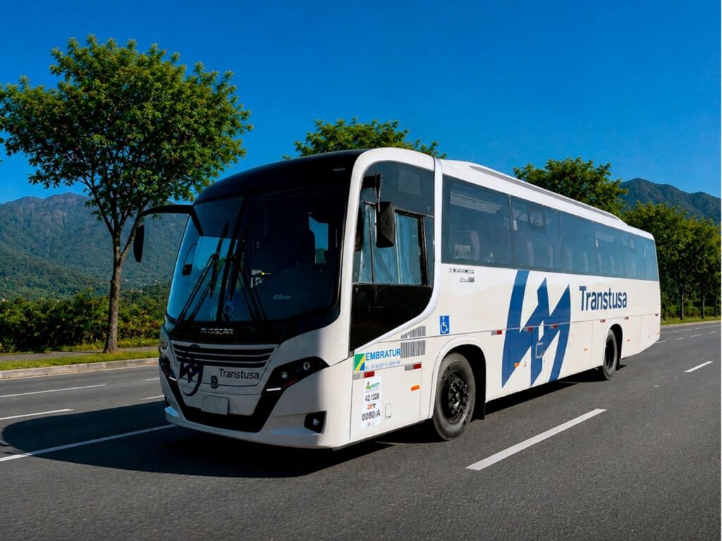 BUSSCAR entrega novo El Buss 320 para operações da Transtusa