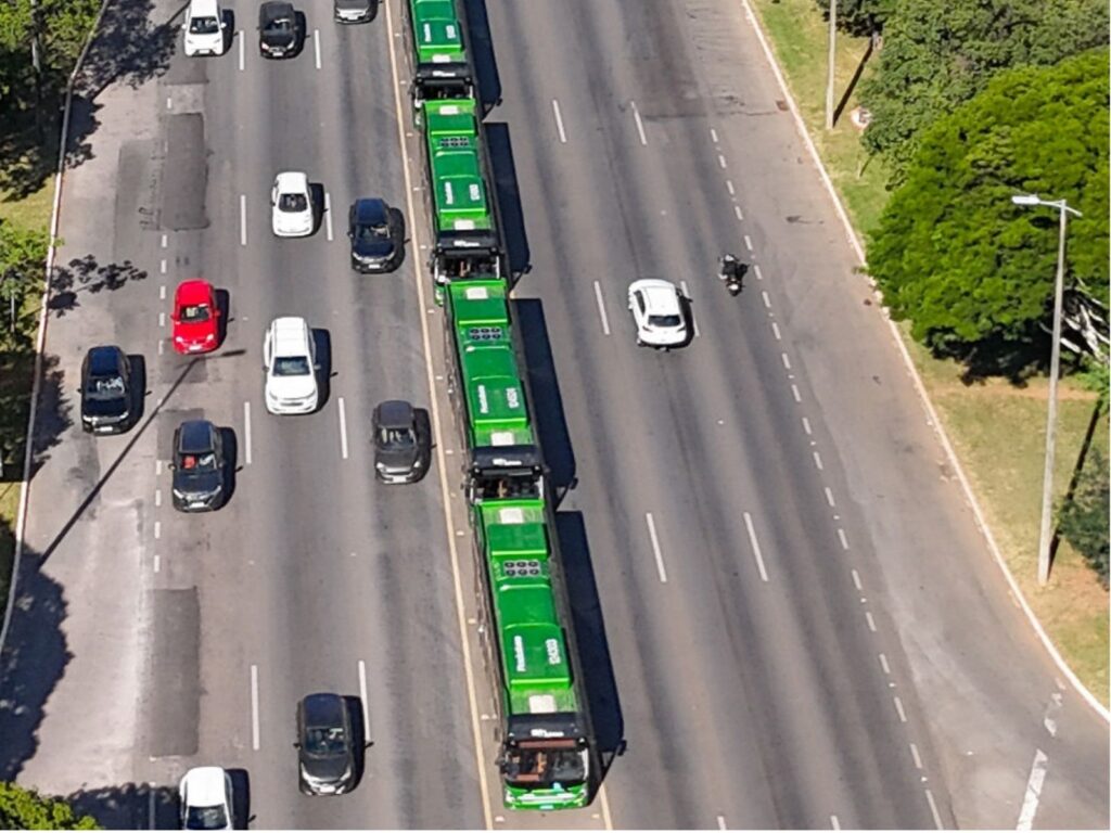 Distrito Federal recebe 85 ônibus 0 km, incluindo 45 modelos elétricos