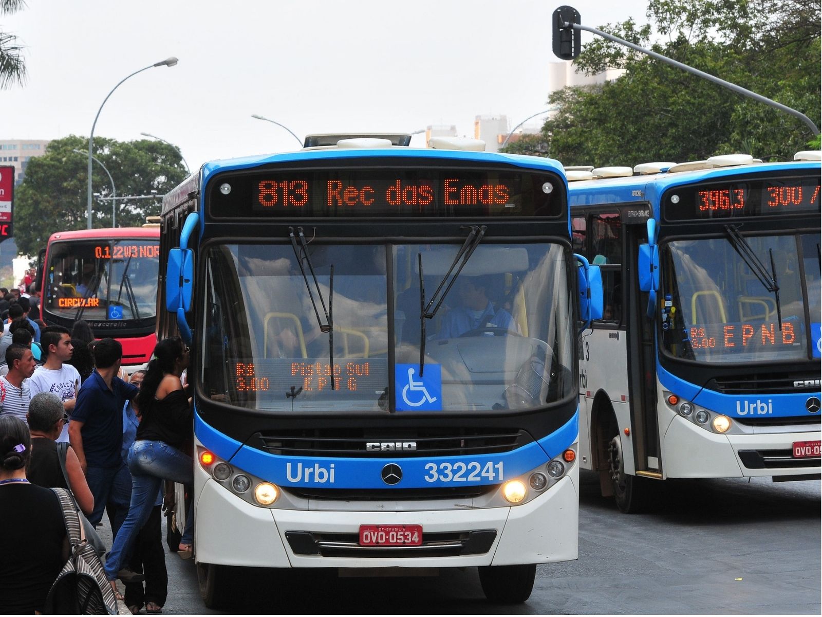 Dívida bilionária do GDF com empresas de ônibus preocupa transporte no DF