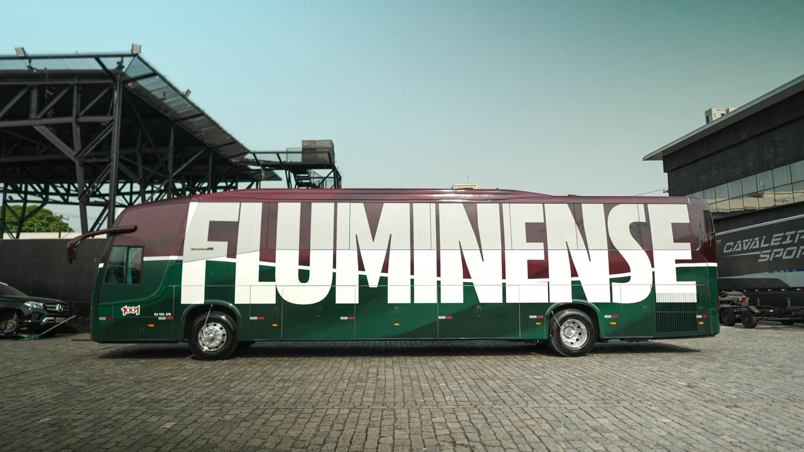 Viação 1001 renova parceria com Fluminense até 2028 e amplia presença no clube